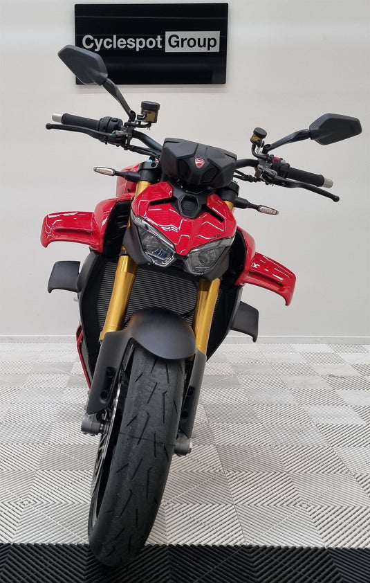 2026 Ducati Street Fighter V4S