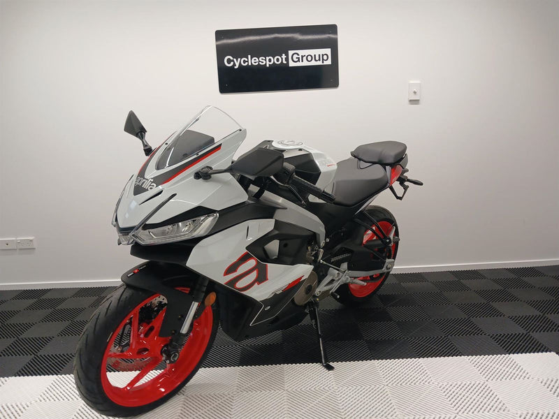Load image into Gallery viewer, 2025 Aprilia RS 457
