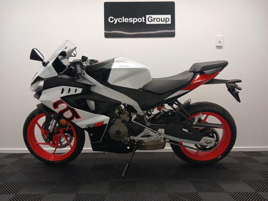 2025 Aprilia RS 457