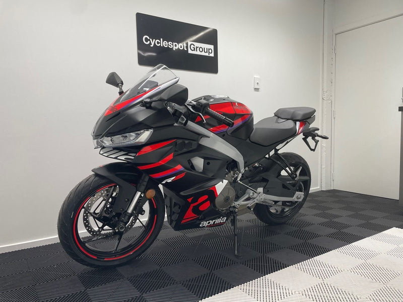 Load image into Gallery viewer, 2025 Aprilia RS 457
