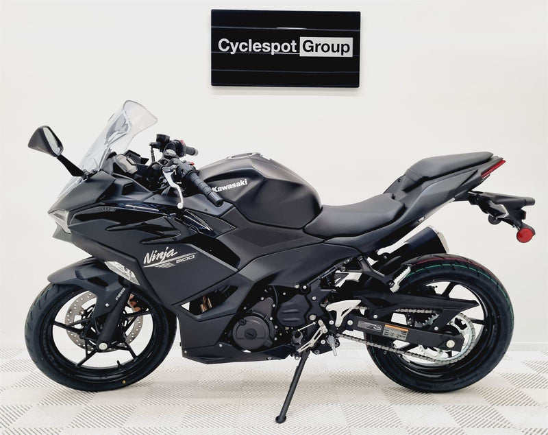 Load image into Gallery viewer, 2026 Kawasaki EX500 Ninja 500
