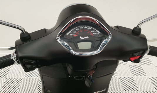 2022 Vespa GTS 300 Super