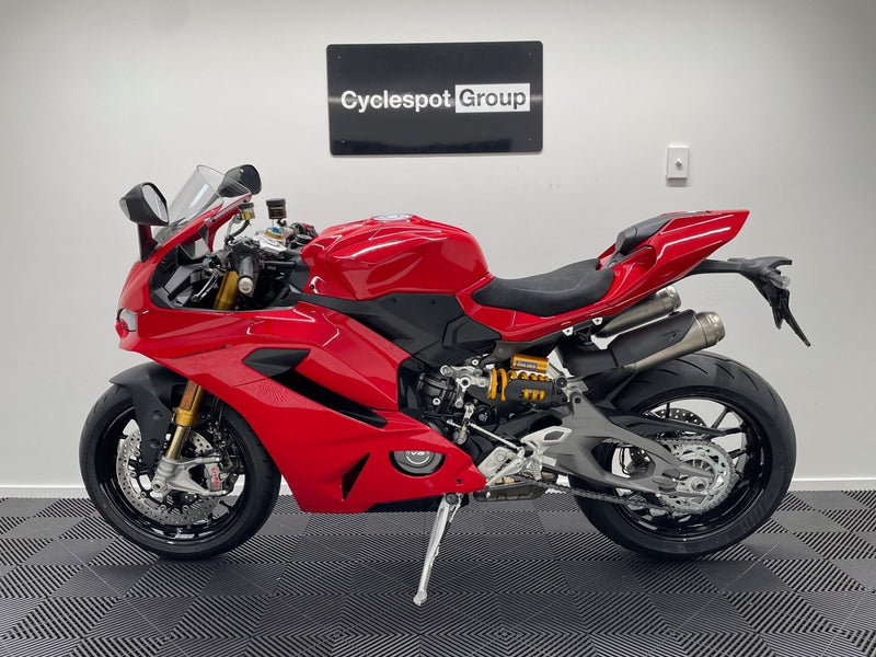 Load image into Gallery viewer, 2026 Ducati Panigale V2S
