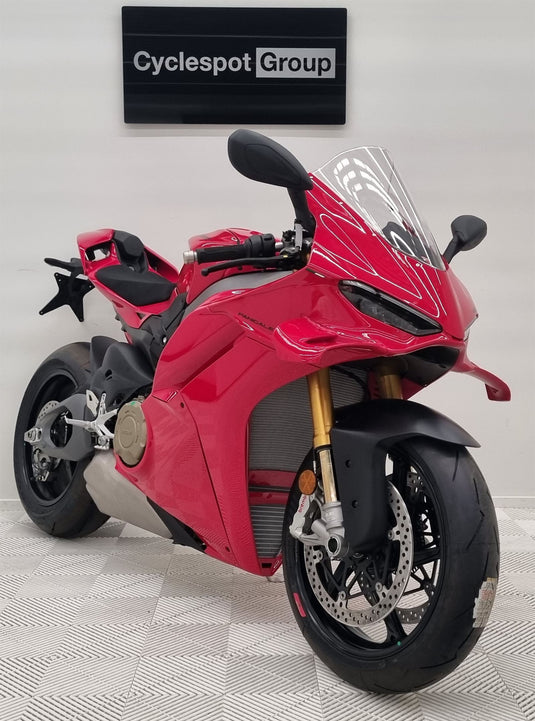 2025 Ducati Panigale V4S