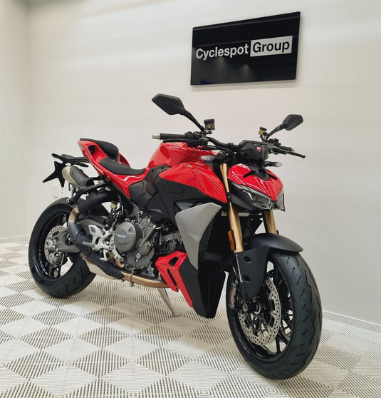 2026 Ducati Street Fighter V2