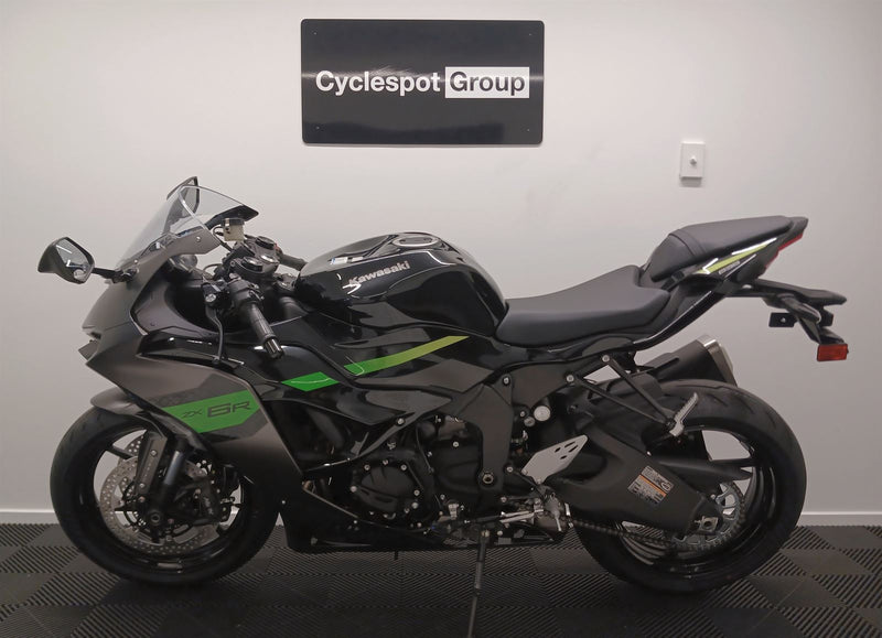 Load image into Gallery viewer, 2026 Kawasaki Ninja ZX6R
