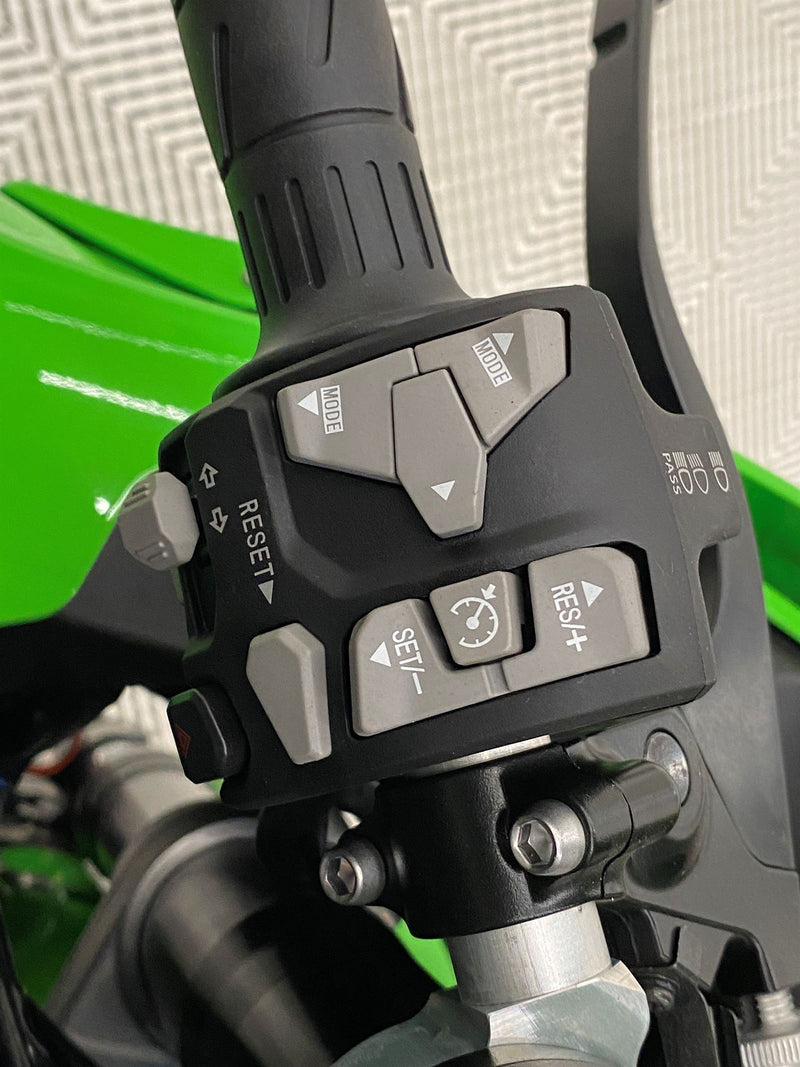 Load image into Gallery viewer, 2025 Kawasaki Ninja ZX-10R ABS / KRT Edition
