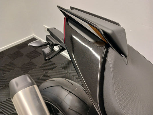 2024 Aprilia Tuono V4 Factory + Akrapovic Slip-on