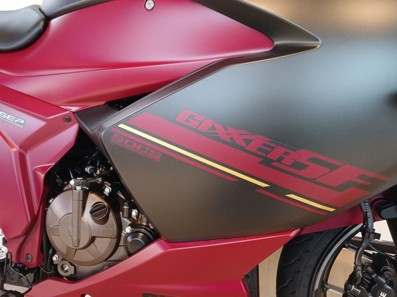 Load image into Gallery viewer, Suzuki GSX 250 FR
