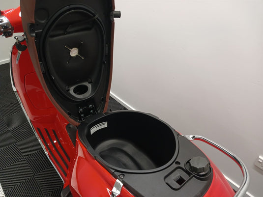 2024 Vespa GTS 150 Super