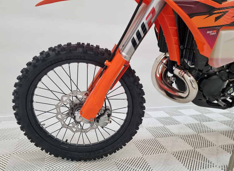 Load image into Gallery viewer, 2026 KTM XC-W
