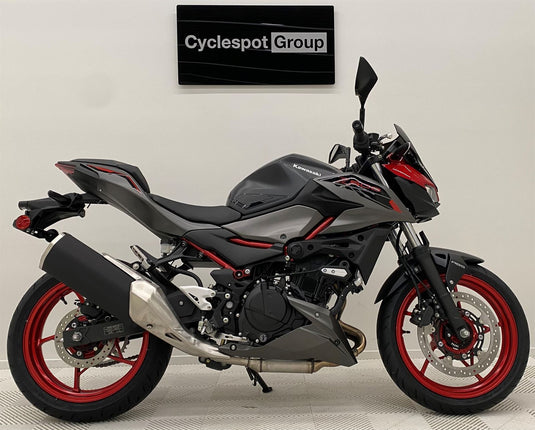 2025 Kawasaki Z 500 SE LAMS