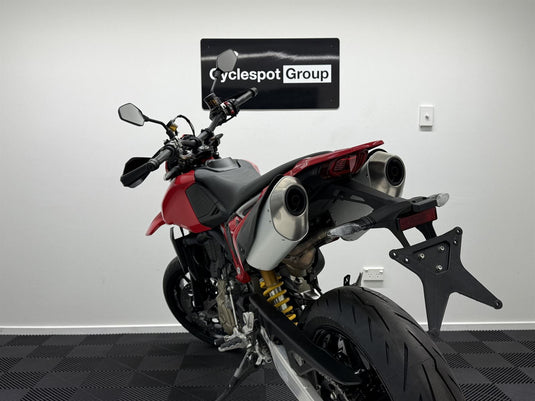 2024 Ducati Hypermotard 698 MONO