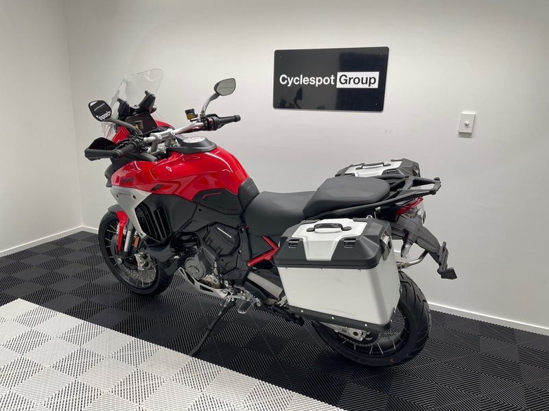Load image into Gallery viewer, 2025 Ducati Multistrada V4 Rally Travel Radar
