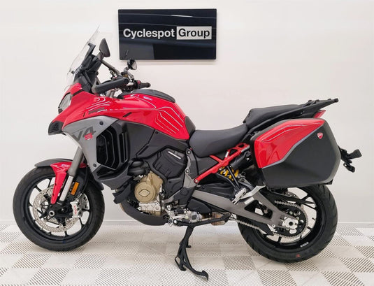 2026 Ducati Multistrada V4S Travel & Radar
