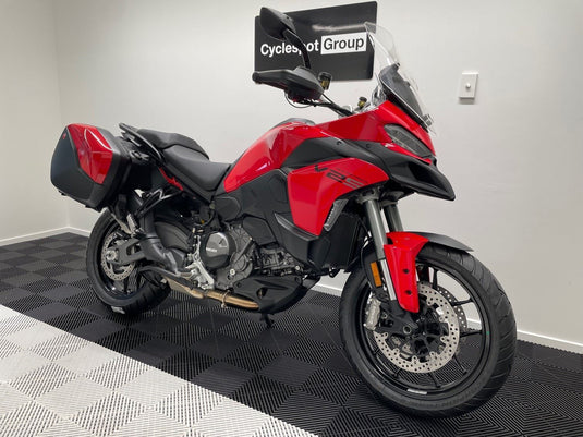 2026 Ducati Multistrada V2S TRAVEL