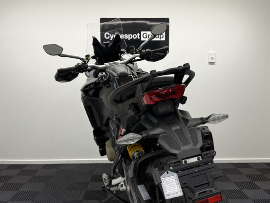 2025 Ducati Multistrada 2025 V4S - TRAVEL & RADAR