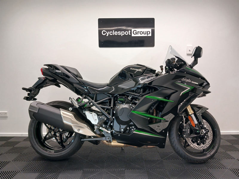 Load image into Gallery viewer, 2025 Kawasaki Ninja H2 SX
