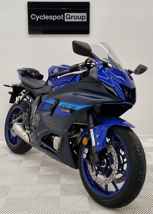 2024 Yamaha R 7 LAMS