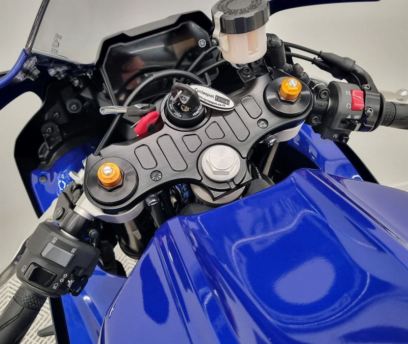 Load image into Gallery viewer, 2024 Yamaha R 7 High Output
