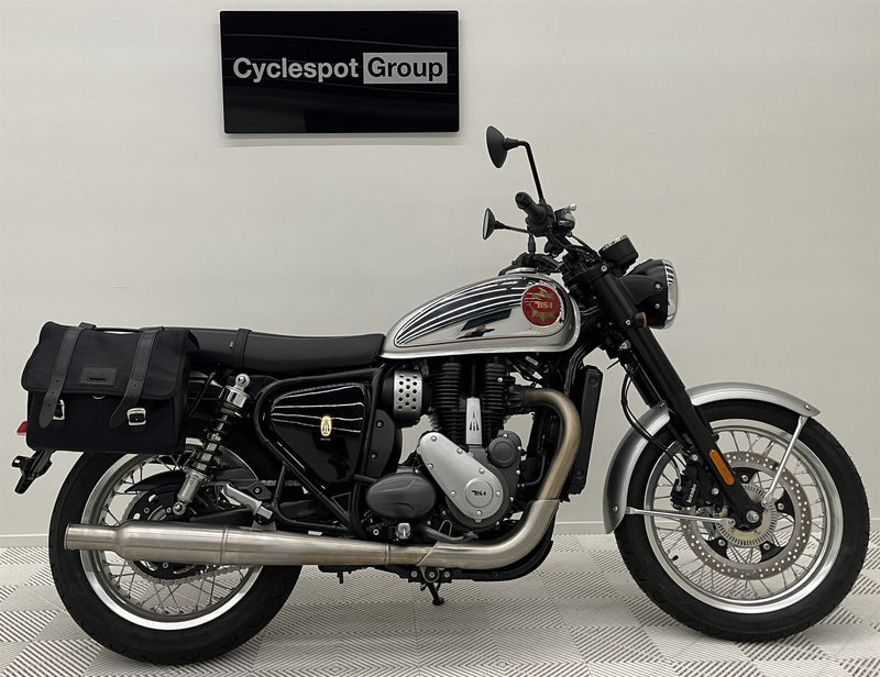 Load image into Gallery viewer, 2024 BSA Gold Star Dawn Silver
