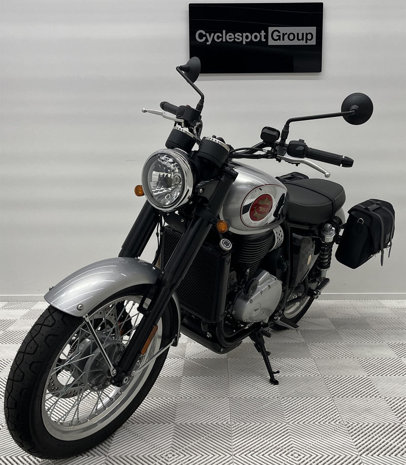 Load image into Gallery viewer, 2024 BSA Gold Star Dawn Silver
