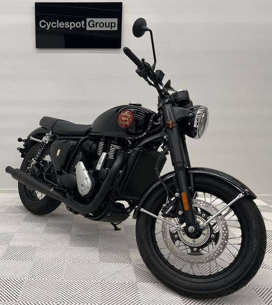 2024 BSA Gold Star Shadow Black