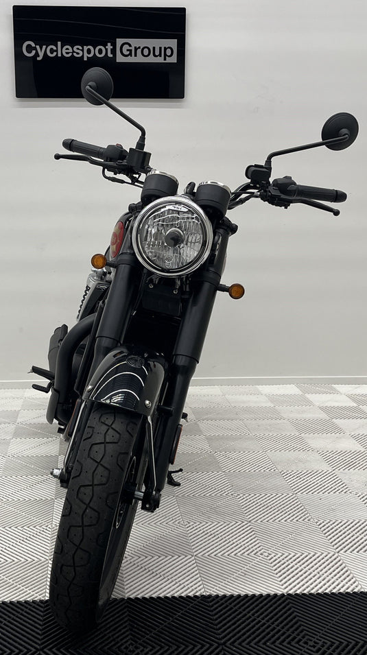 2024 BSA Gold Star Shadow Black