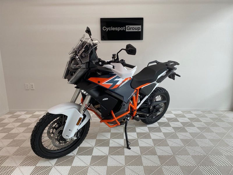 Load image into Gallery viewer, 2026 KTM Adventure 1390R
