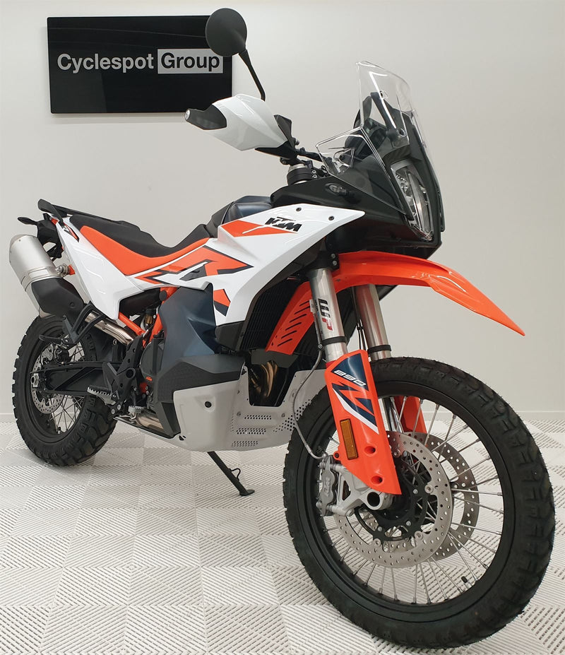 Load image into Gallery viewer, 2024 KTM Adventure 890 R + TECH PACK
