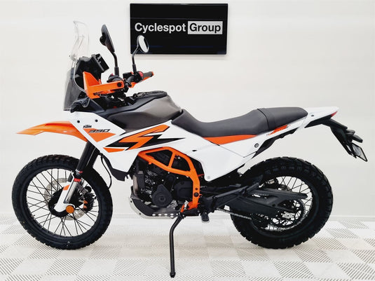 2025 KTM Adventure 390R