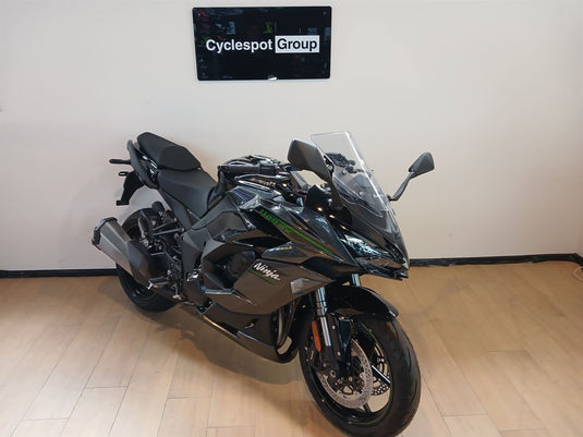 2025 Kawasaki Ninja 1100 SX