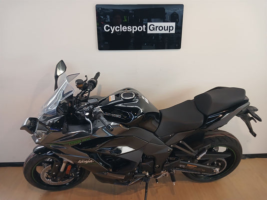 2025 Kawasaki Ninja 1100 SX