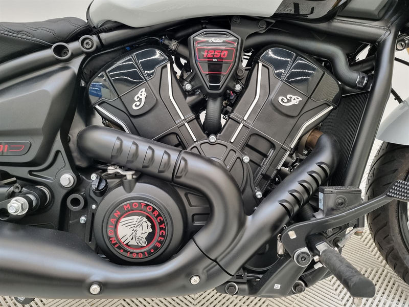 Load image into Gallery viewer, 2025 Indian Scout 101 - Limited + Tech
