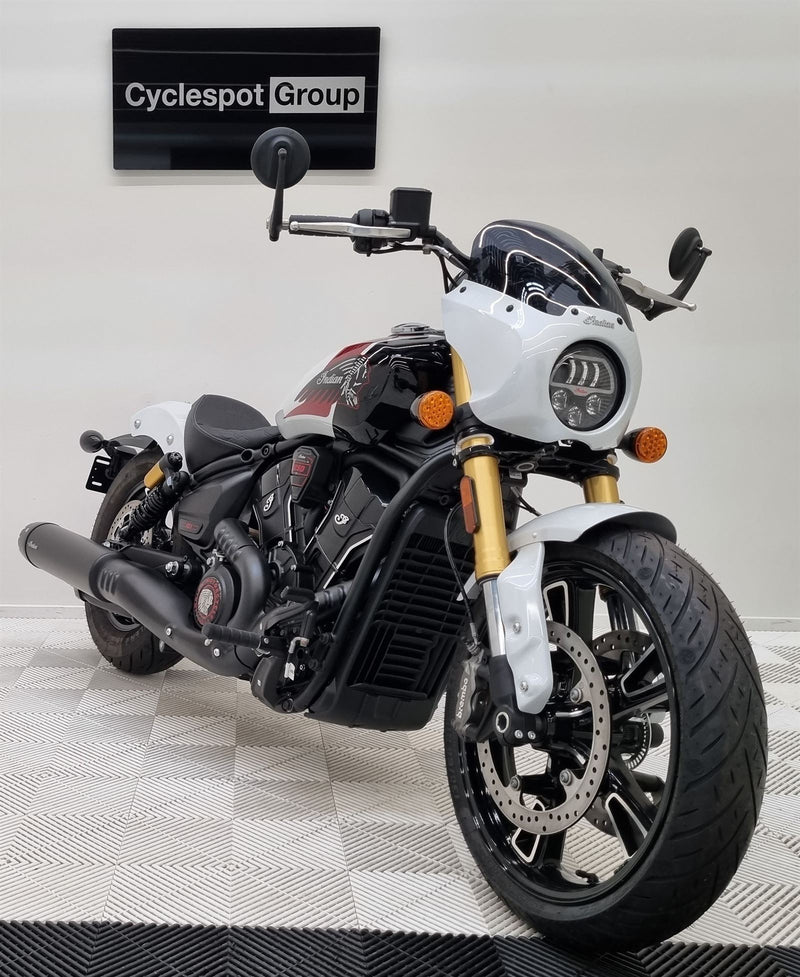 Load image into Gallery viewer, 2025 Indian Scout 101 - Limited + Tech
