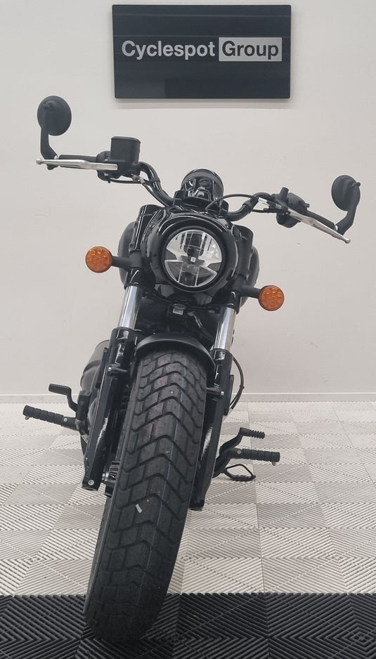 2025 Indian Scout Bobber Limited + Tech