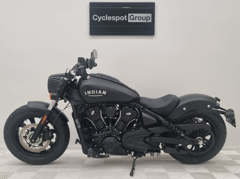Load image into Gallery viewer, 2025 Indian Scout Bobber Limited + Tech
