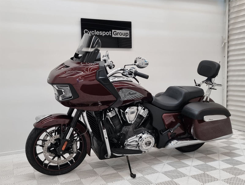 Load image into Gallery viewer, 2025 Indian Challenger Limited
