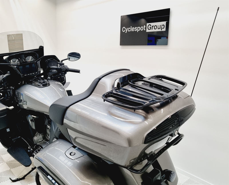 Load image into Gallery viewer, 2025 Indian Pursuit Dark Horse 112 Power Plus
