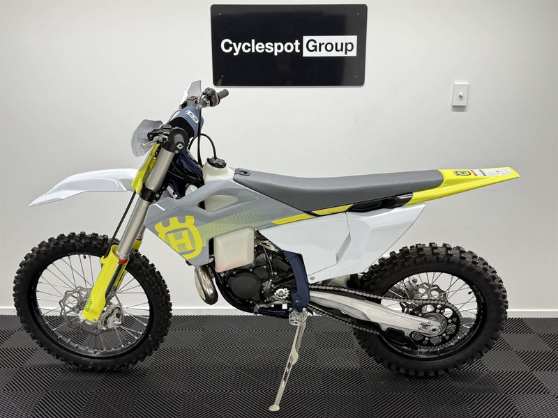 Load image into Gallery viewer, 2024 Husqvarna TX 300
