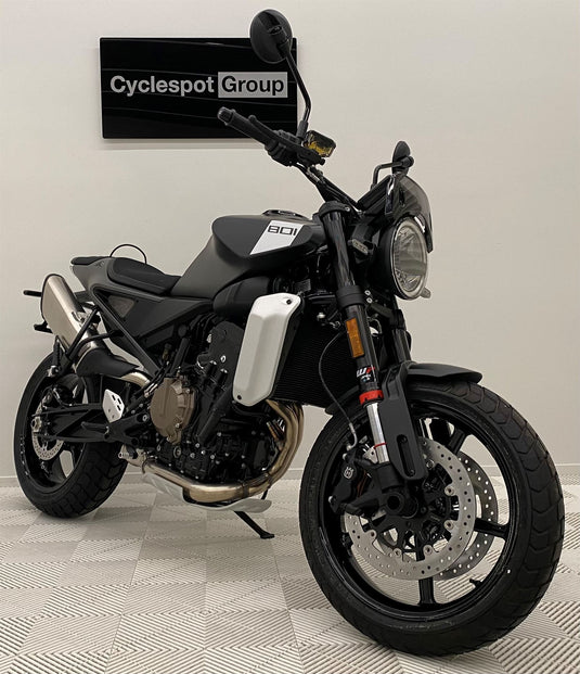2024 Husqvarna Svartpilen 801
