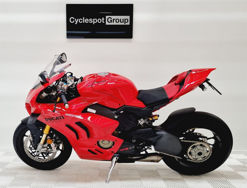 Load image into Gallery viewer, 2023 Ducati Panigale V4s Registered 2025
