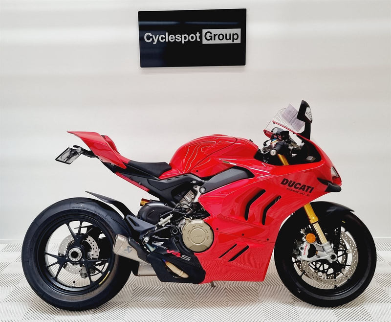 Load image into Gallery viewer, 2023 Ducati Panigale V4s Registered 2025
