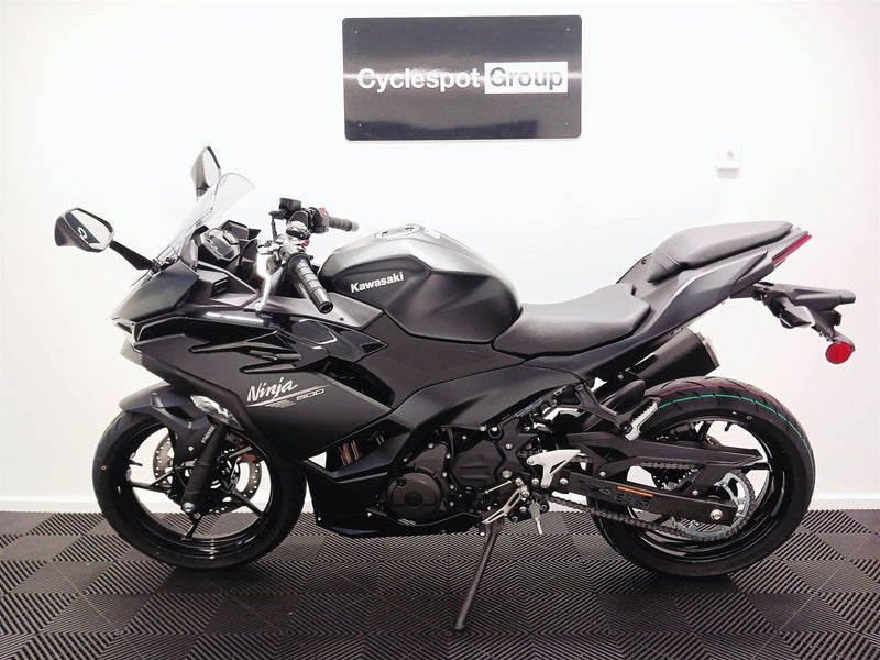 Load image into Gallery viewer, 2026 Kawasaki Ninja 500 LAMS
