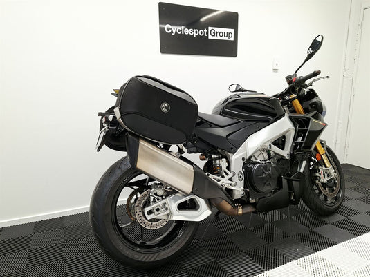 2022 Aprilia Tuono V4 Factory