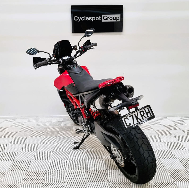 Load image into Gallery viewer, 2022 Ducati Hypermotard 950
