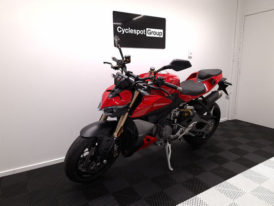 2026 Ducati Street Fighter V2