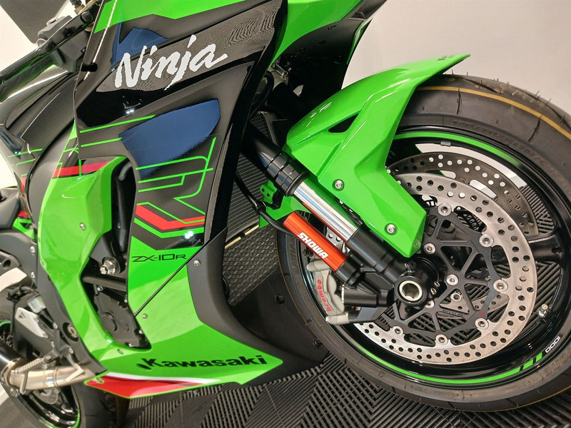 Load image into Gallery viewer, 2023 Kawasaki Ninja ZX-10R + AKRAPOVIC SLIP ON
