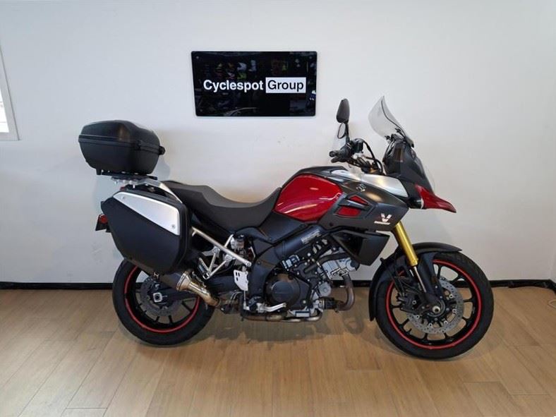 Load image into Gallery viewer, 2015 Suzuki V-Strom 1000
