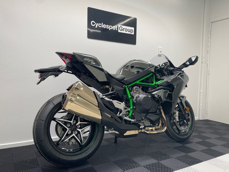Load image into Gallery viewer, 2025 Kawasaki Ninja H2
